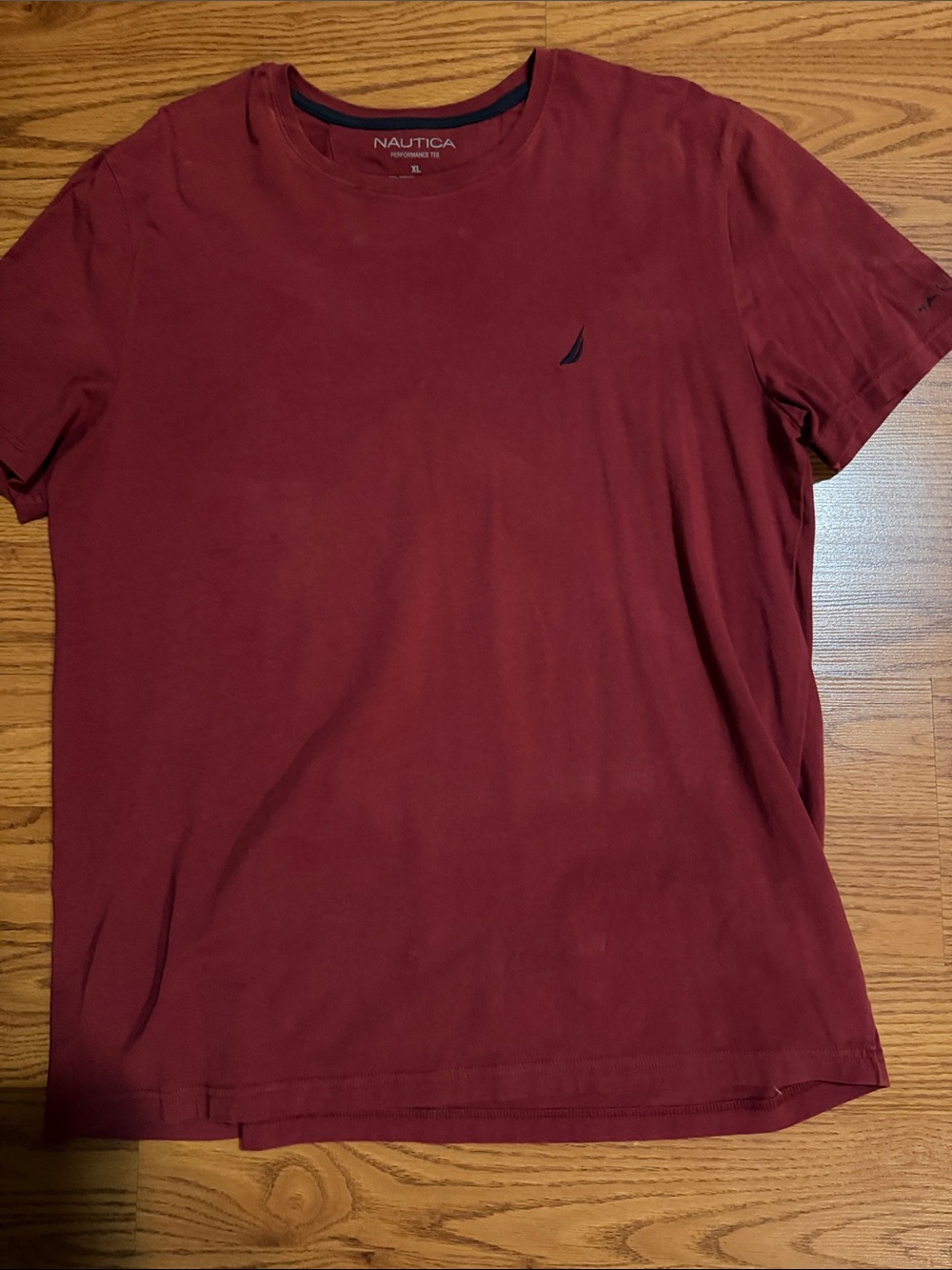 Nautica Short Sleeve Crew Tee in Burgundy Red